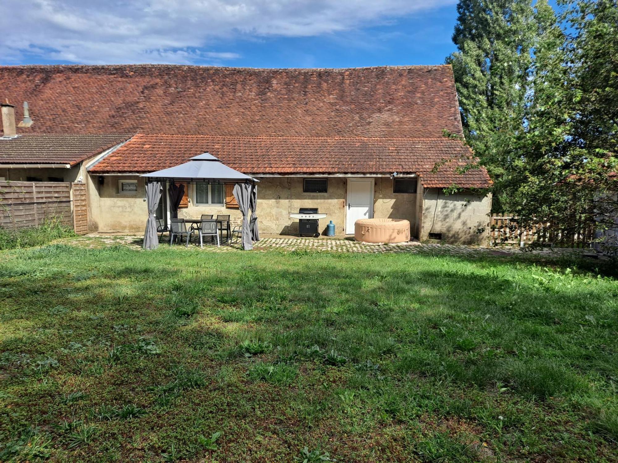 Les Lutins Reveurs Apartment Montagny-pres-Louhans Exterior photo